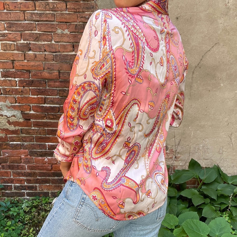 Pink paisley print long sleeve silk button down 6 - Picture 6 of 10